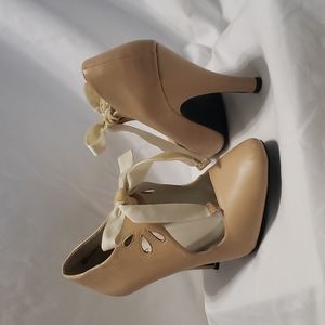 Dolce by mojo moxy Cream High Heel